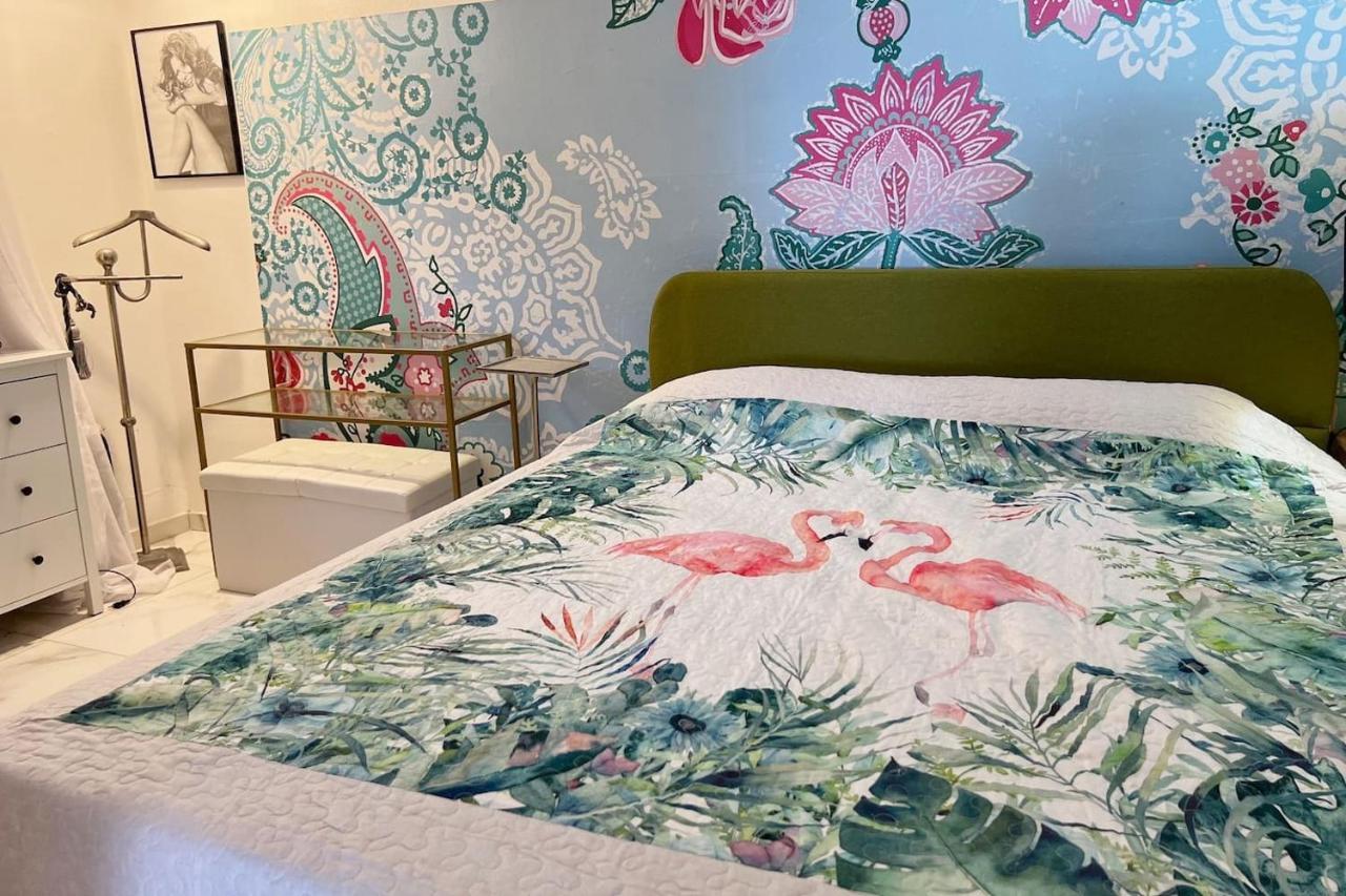 Wohnung Mit Direktem Meerzugang Torvaianica Bagian luar foto